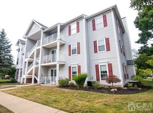 33 Dartmouth Way, North Brunswick, NJ 08902