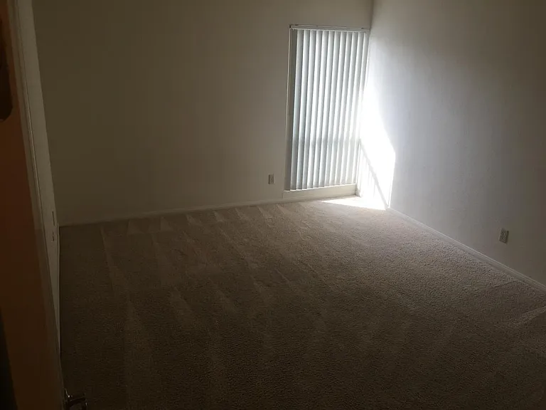 559 E Madison Ave E #110 — Photo 5