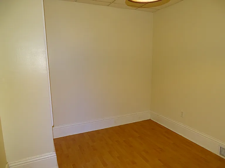 149 Chestnut St #1 — Photo 4