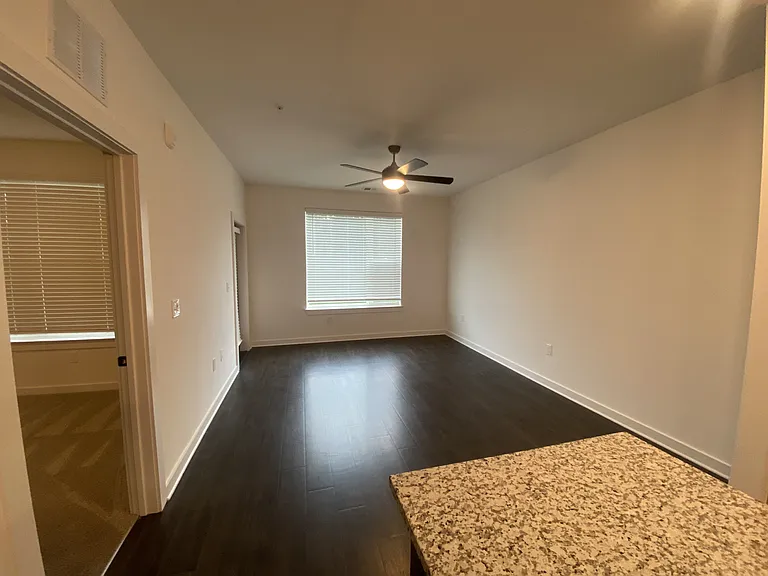 The Wren Apartments — Photo 129