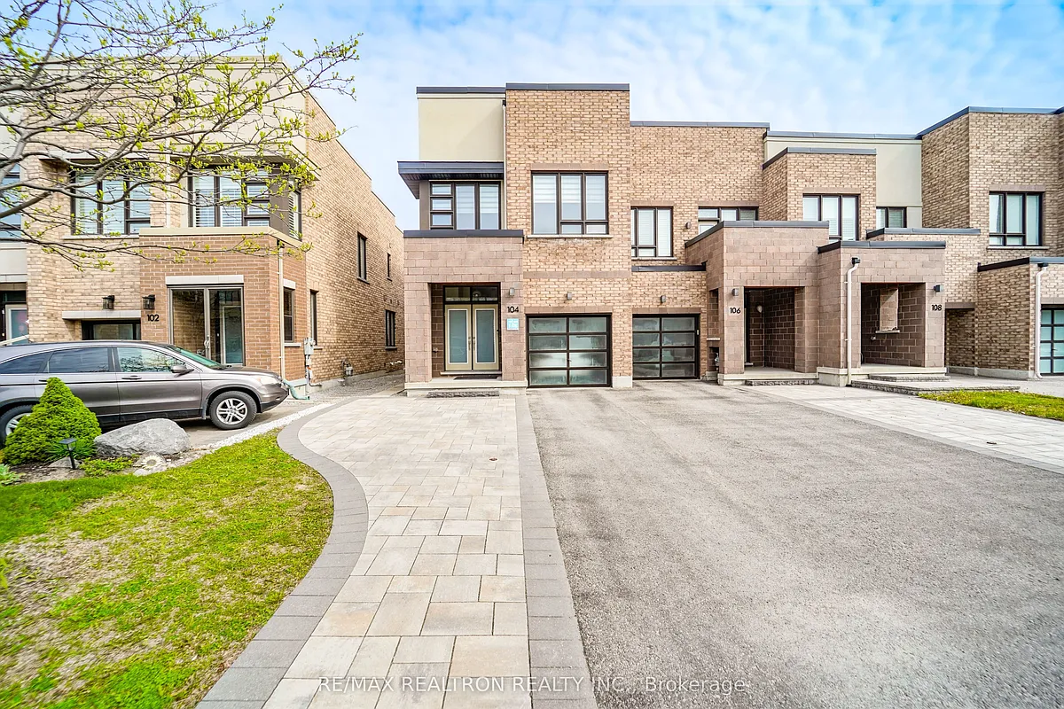 Building Photo - 104 Denarius Cres
