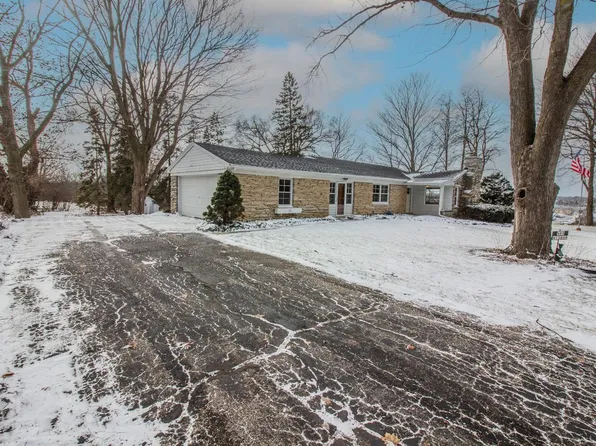 N89W13809 Bonnie LANE, Menomonee Falls, WI 53051