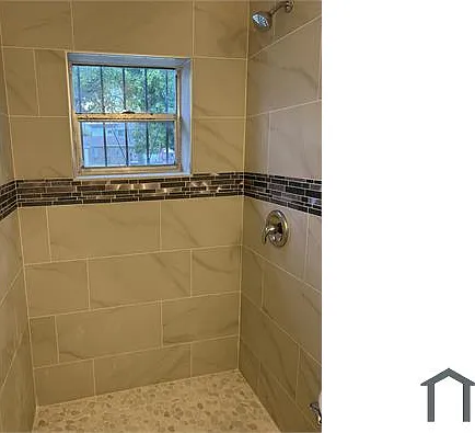 3 bed, 1300 sqft, $2,400 — Photo 4