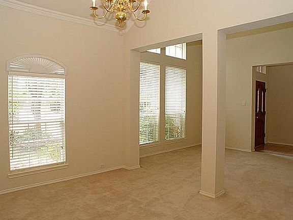 5th image of 4421 Cranwood Dr