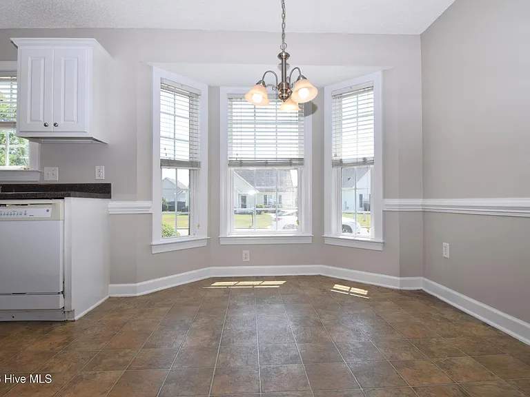 3616 Fescue Dr — Photo 4