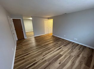 Apple Orchard Apartments, Springfield, IL 62703