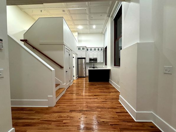 36 Exchange Ter #106