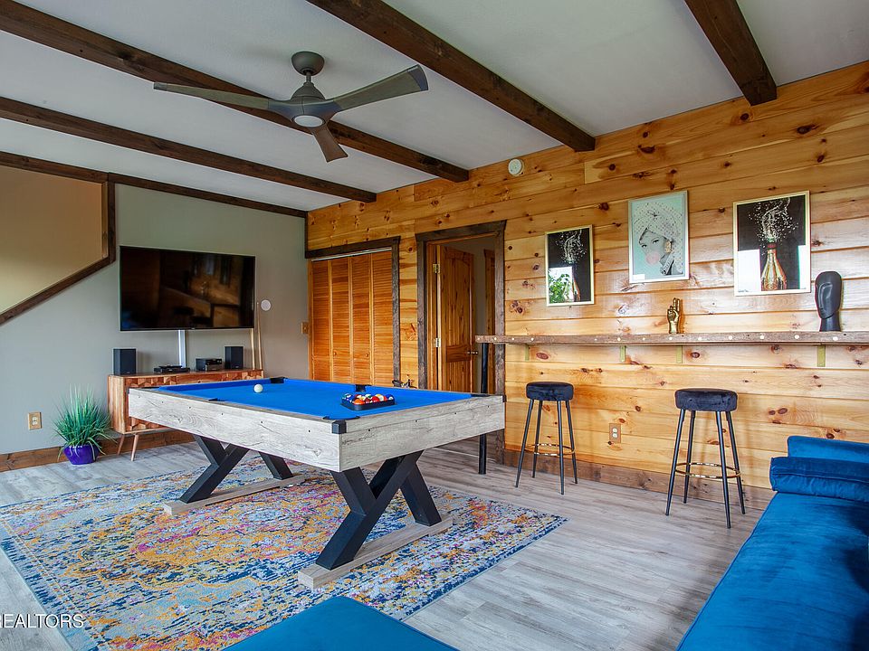 28th image of 920 Falcon View Way