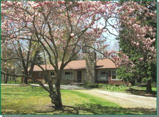 5422 Hudson Dr, Hudson, OH 44236
