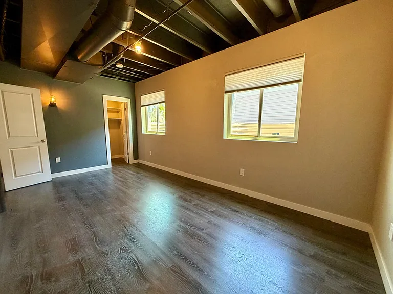 16948 W 86th Ave — Photo 23
