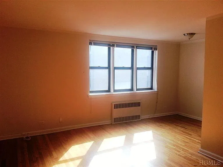 1 bed, 750 sqft, $1,900 — Photo 4