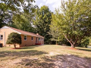 12010 Lucks Ln, Midlothian, VA 23114