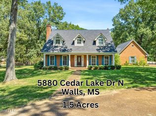 5880 Cedar Lake Dr N, Walls, MS 38680