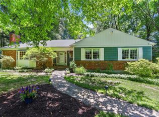 54 Ethan Allen Ln, Stamford, CT 06903