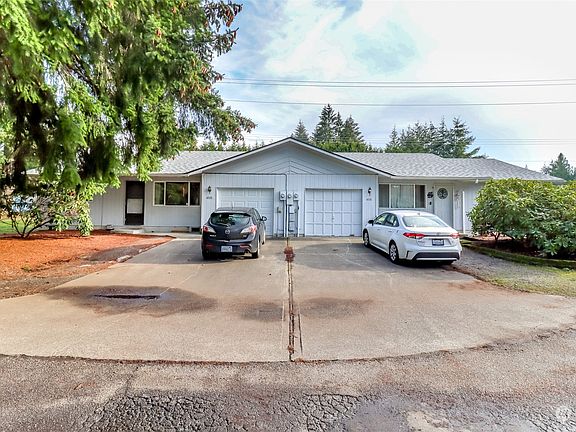 5th image of 4015 16th Lane NE