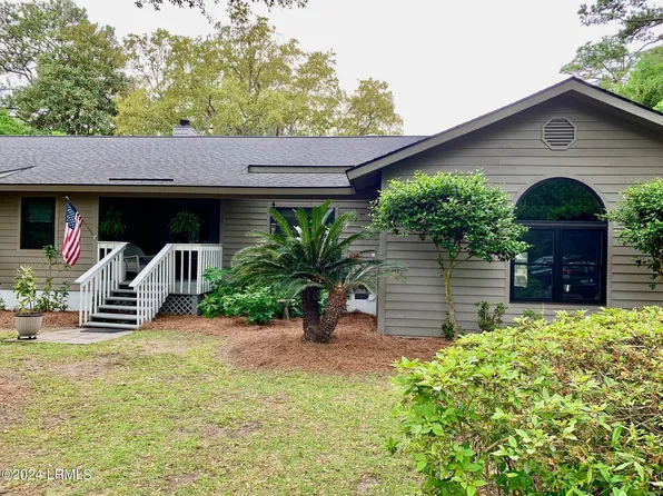 71 Cusabo Rd, Saint Helena Island, SC 29920