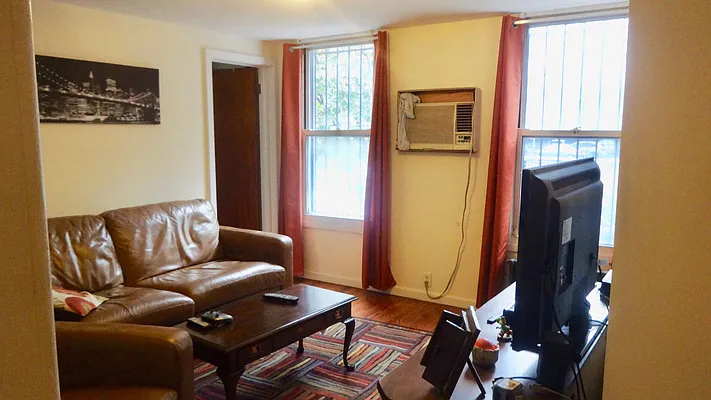 Rented by Grand & Co. | media 9