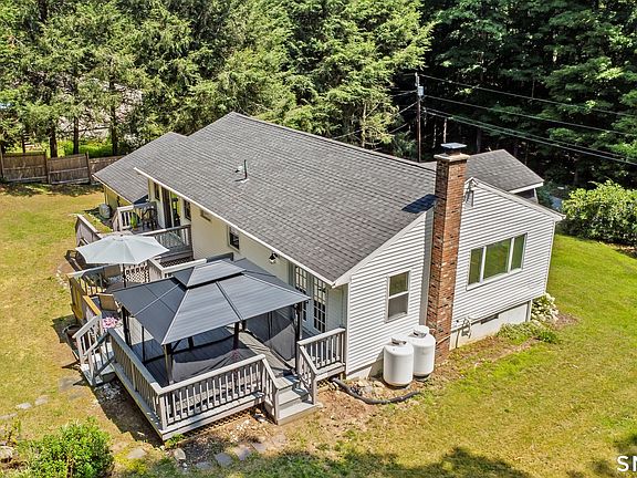 5th image of 83 Ross Road