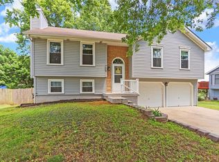 1449 SW Madison St, Lees Summit, MO 64081