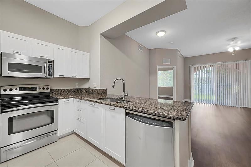 1st image of 55 SE Palermo Ct APT 106