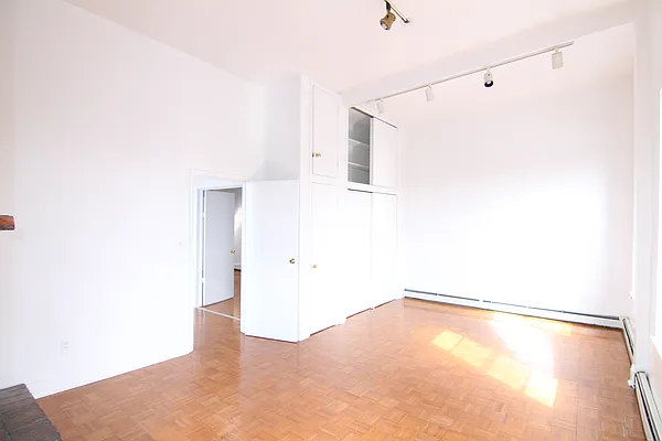 Rented by Keller Williams Realty Landmark II | media 3