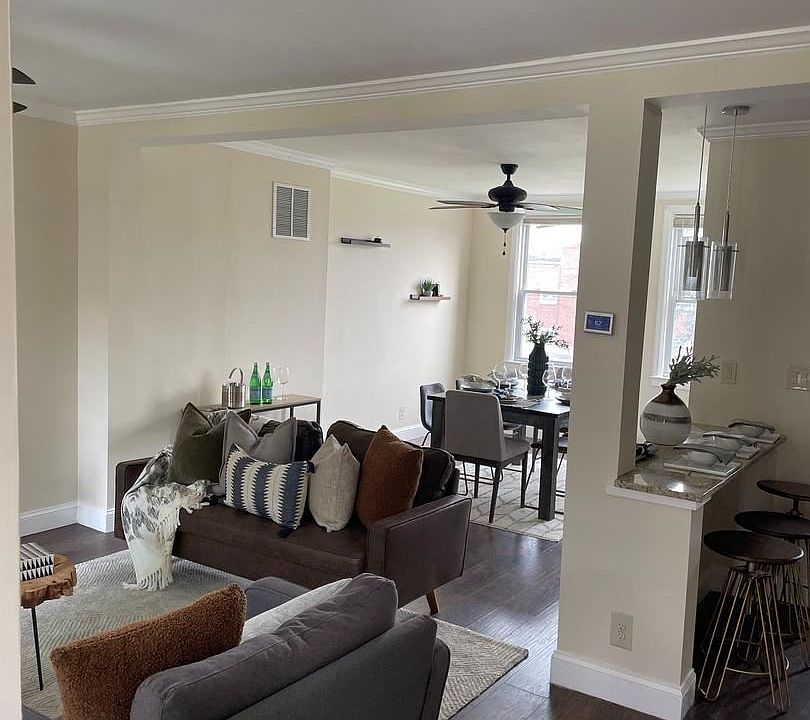 1st image of 3575 Juneway