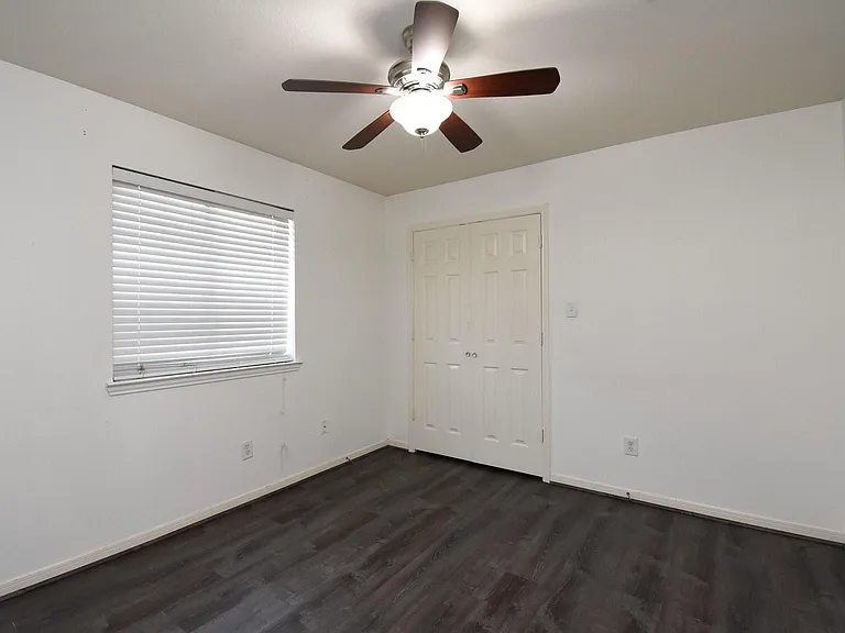 128 Long Canyon Ln — Photo 19