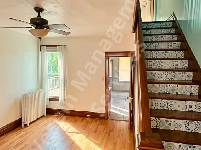 1734 W Norwegian St — Photo 7