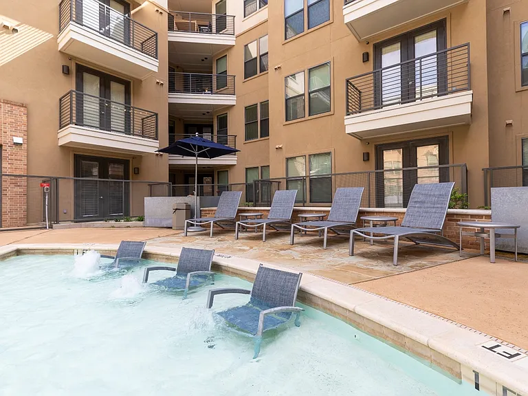 Grandmarc Austin - Student Housing — Photo 17