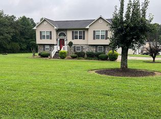 3902 Leah Belle Ln, Lenoir, NC 28645