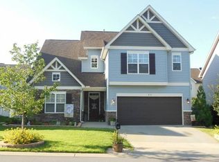215 E Quailwood Dr, Fuquay Varina, NC 27526