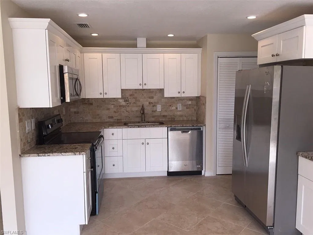 2 bed, 2.0 bath, 1320 sqft, $2,200 — Photo 4