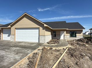 5121 N Toben Dr, Wichita, KS 67226