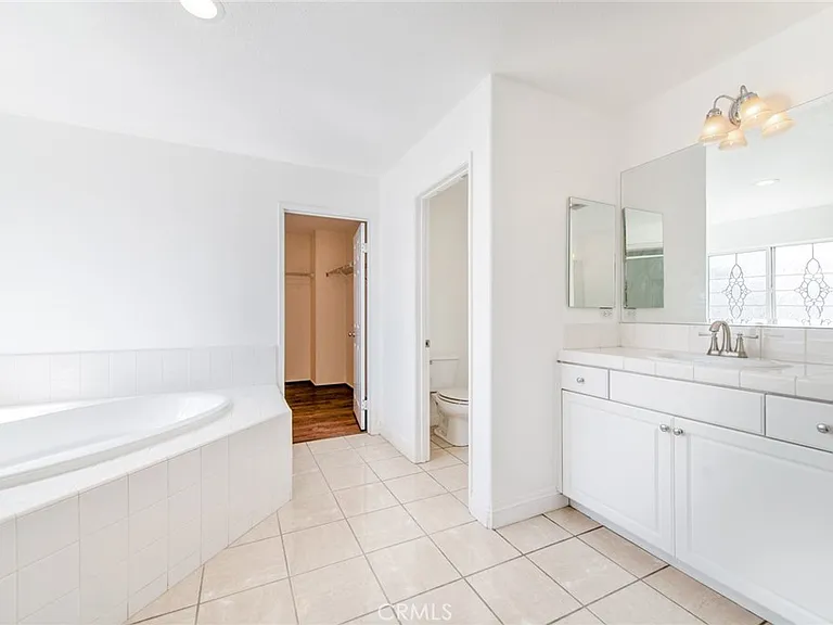 6915 Cedar Creek Rd — Photo 46