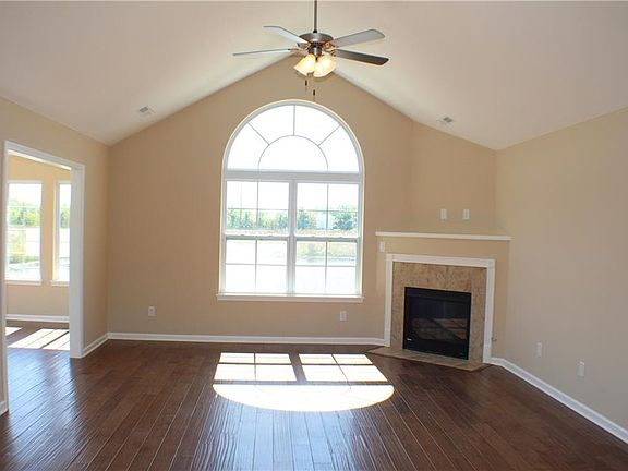 3rd image of 10351 River Park Way