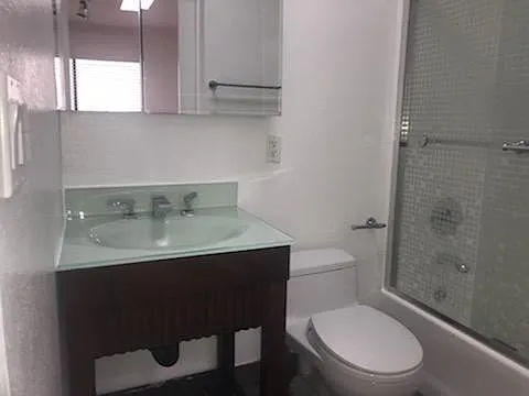en suite bathroom