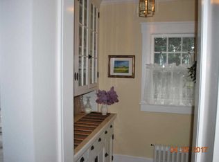 327 River Rd, Red Bank, NJ 07701