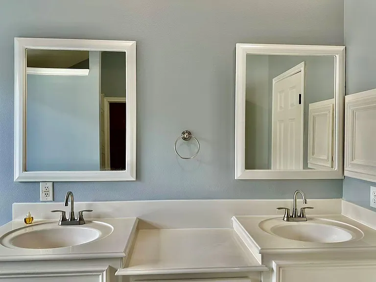 3131 Valley Ct — Photo 18