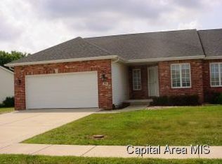 711 Heathrow Ln, Rochester, IL 62563