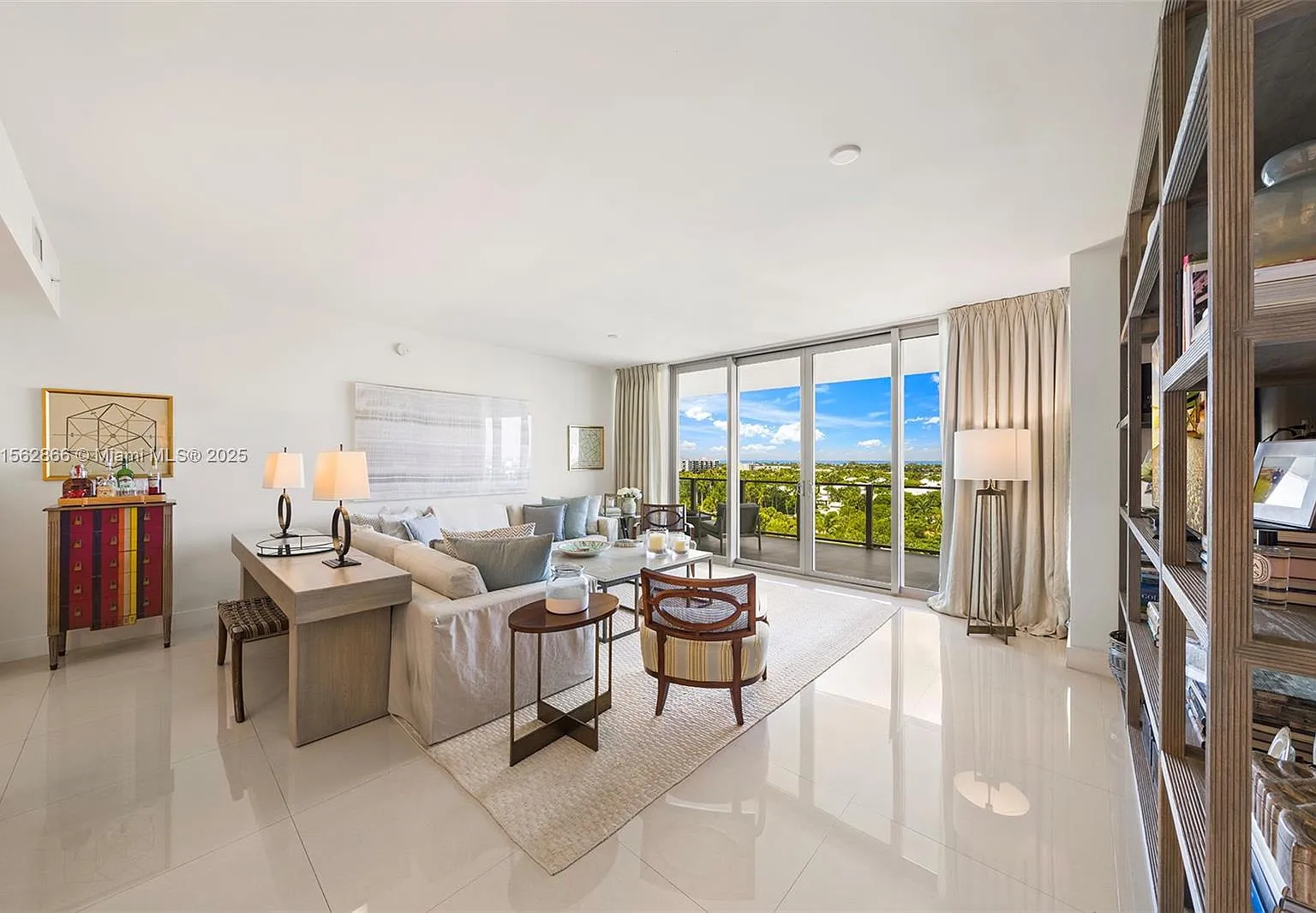 Oceana Key Biscayne Condo — Photo 2