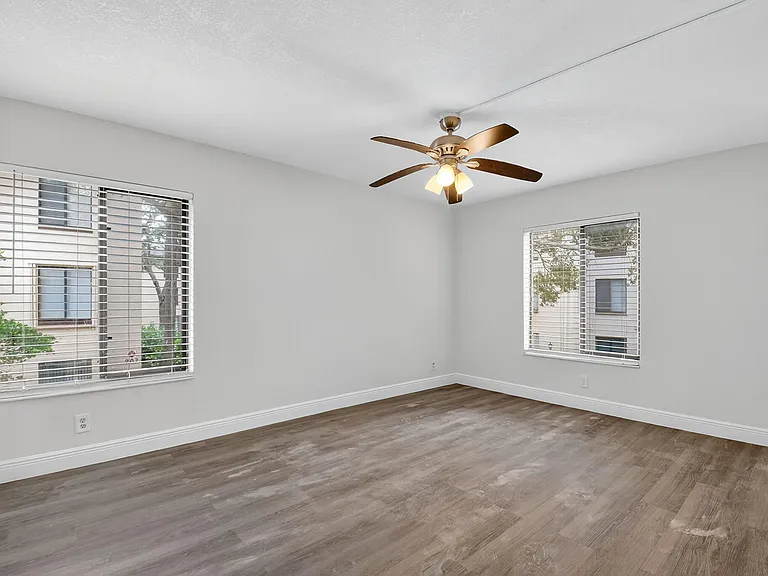 208 Foxtail Dr #B2 — Photo 21