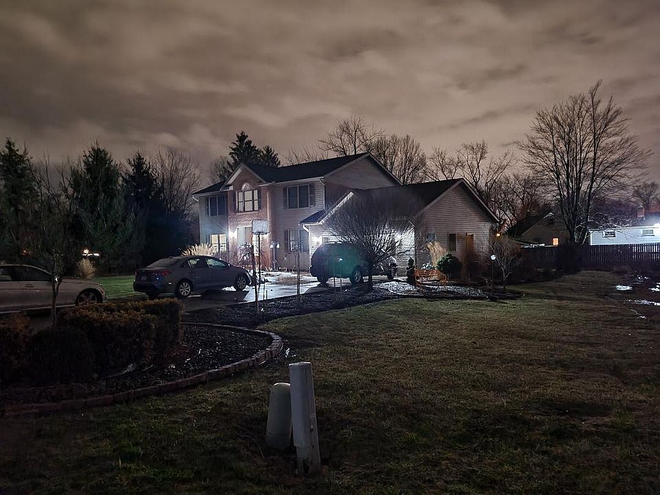 2nd image of 1013 Chrysann Dr