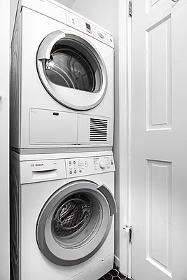 Rented by Corcoran | media 23