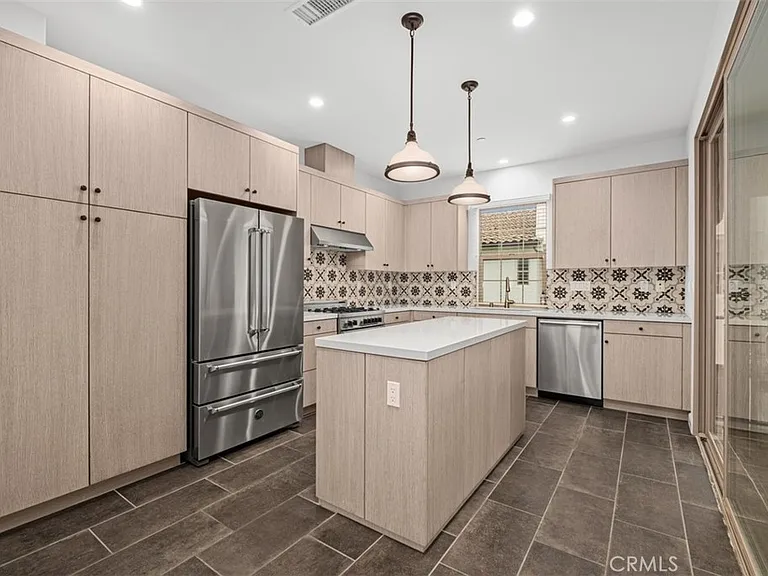 126 Cleverwind — Photo 11