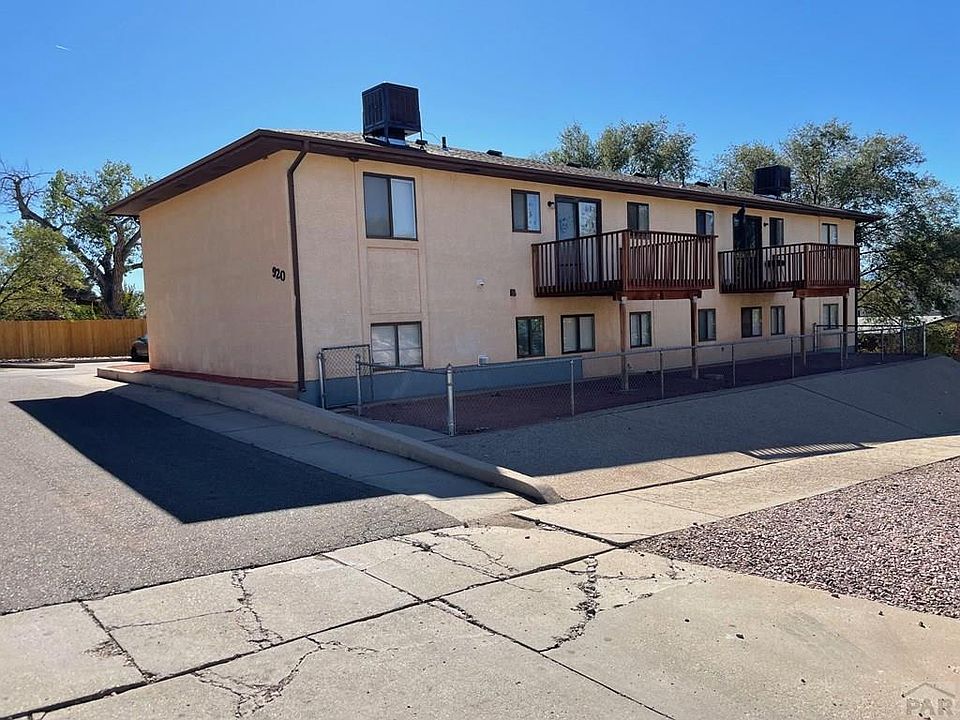 2nd image of 920 E 5th St