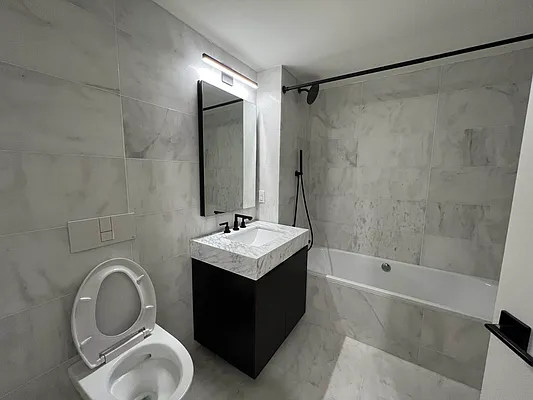 Rented by Contact Realty | media 15