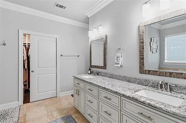 5024 Paris Ave — Photo 10