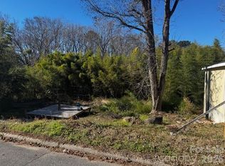 40 Poplar St, Great Falls, SC 29055