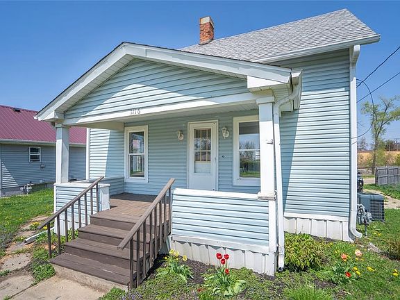 3rd image of 1116 1st Ave W