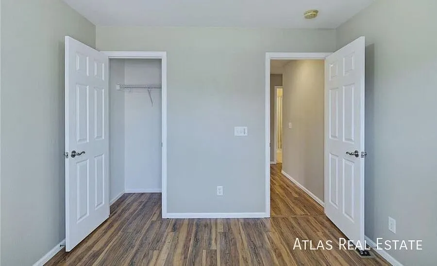 Beautiful single-family home in Falcons Nest! Available Late-October — Photo 2